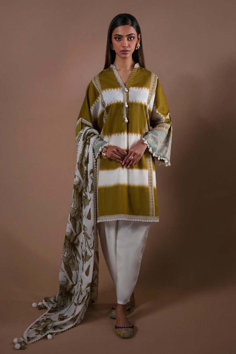 Sana Safinaz MAHAY - 4B