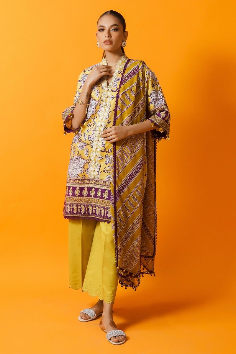 Sana Safinaz MAHAY - 8B